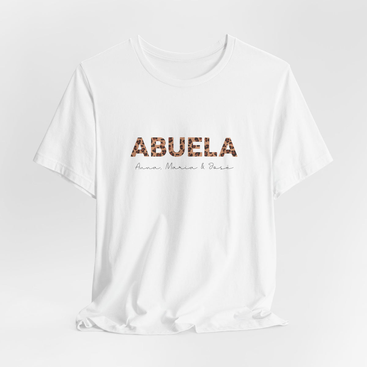 Camiseta personalizada de abuela con estampado de leopardo